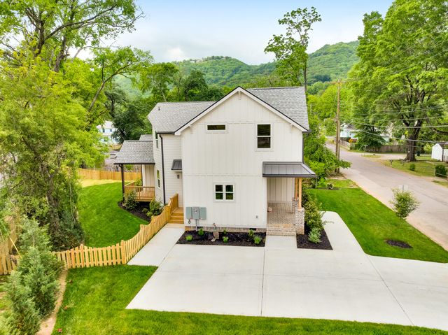 1402 W 55th Street, Chattanooga, TN 37409
