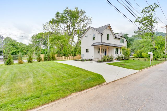 1402 W 55th Street, Chattanooga, TN 37409