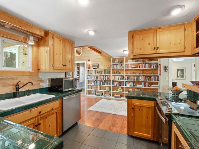 805 Kline Dr, Lakewood, CO 80215