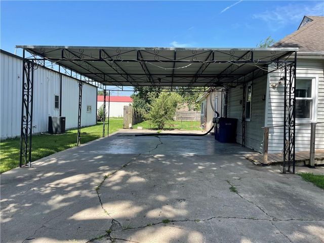 217 Main Street, Linwood, KS 66052