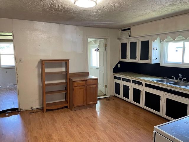 217 Main Street, Linwood, KS 66052