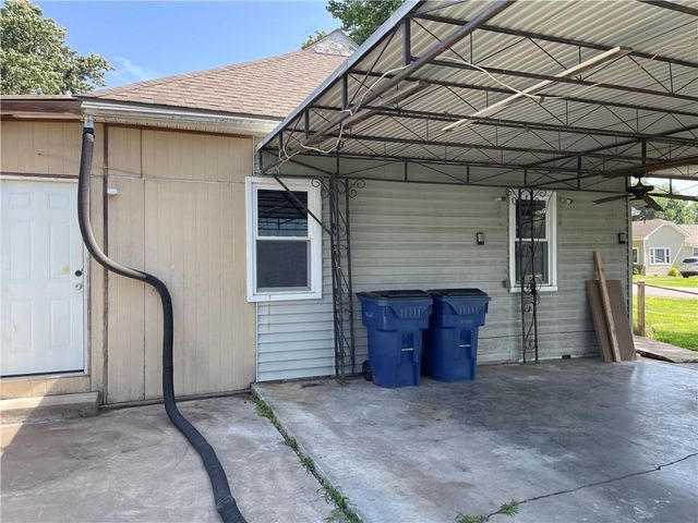 217 Main Street, Linwood, KS 66052