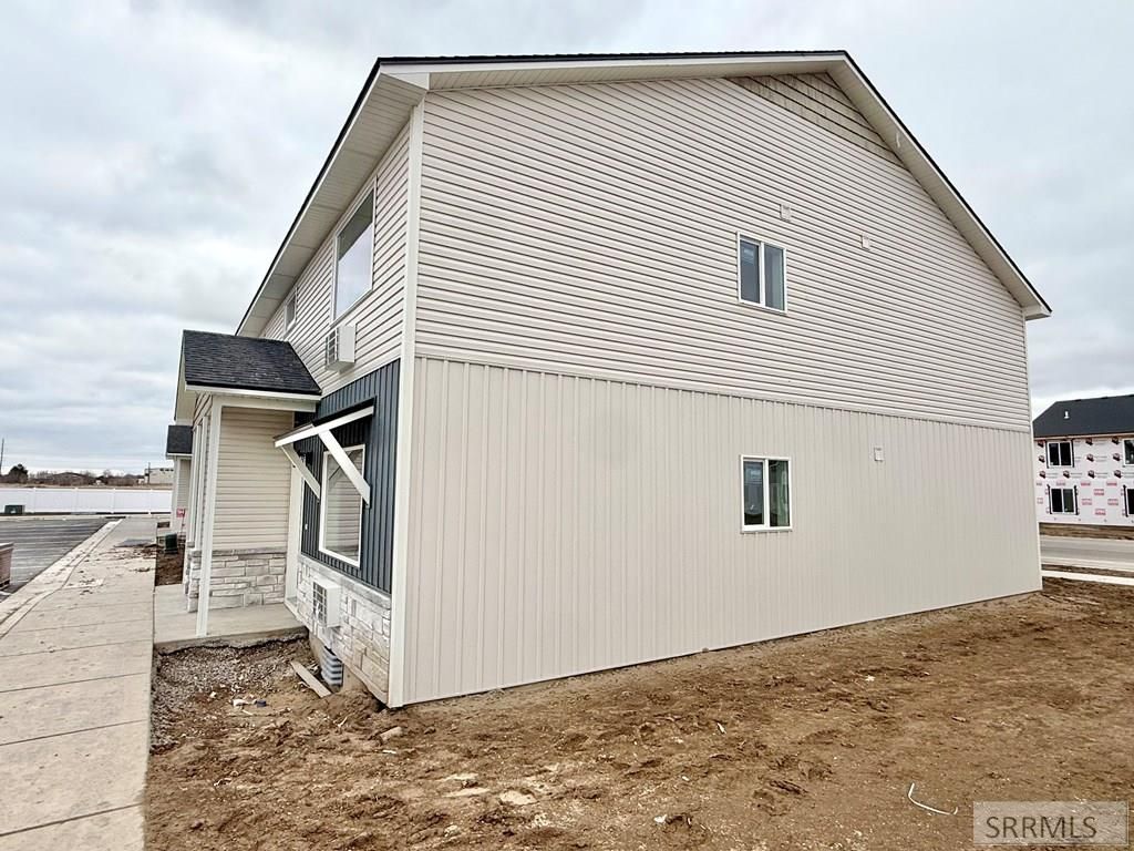 Image 23 of property listing at 5405 Park Lawn Drive # 111, Chubbuck, ID 83202