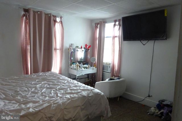 156-158 E MCKINLEY ST, Chambersburg, PA 17201