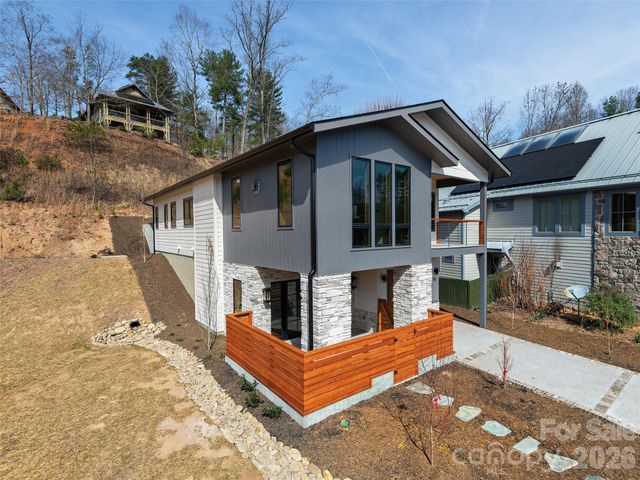 50 Verde Drive, Asheville, NC 28806