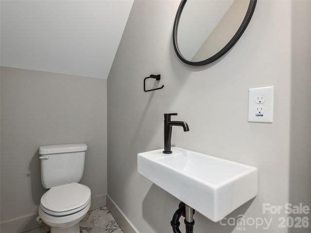 50 Verde Drive, Asheville, NC 28806