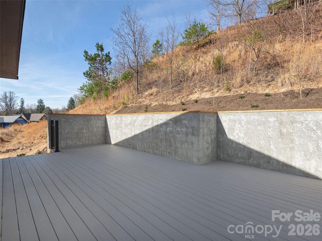50 Verde Drive, Asheville, NC 28806