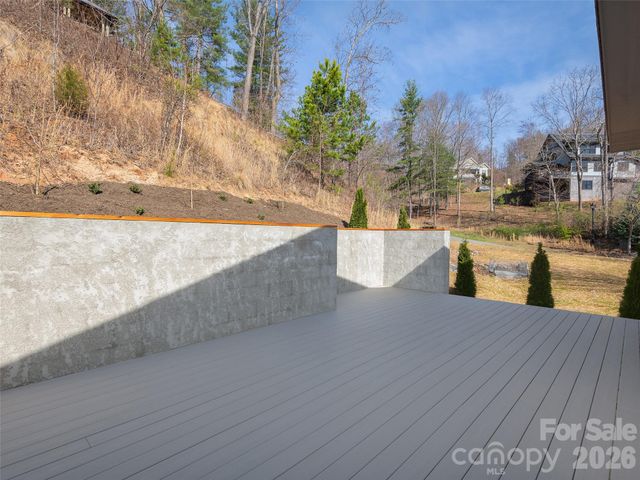 50 Verde Drive, Asheville, NC 28806