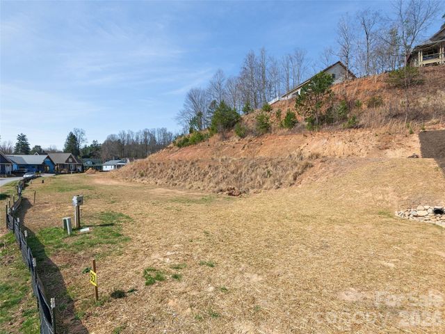 50 Verde Drive, Asheville, NC 28806
