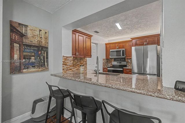 6001 NW 66th Terrace, Tamarac, FL 33321