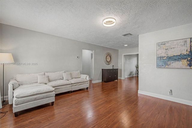6001 NW 66th Terrace, Tamarac, FL 33321