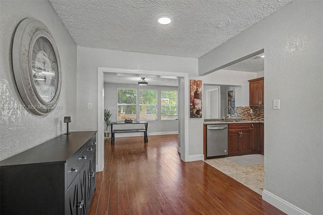 6001 NW 66th Terrace, Tamarac, FL 33321