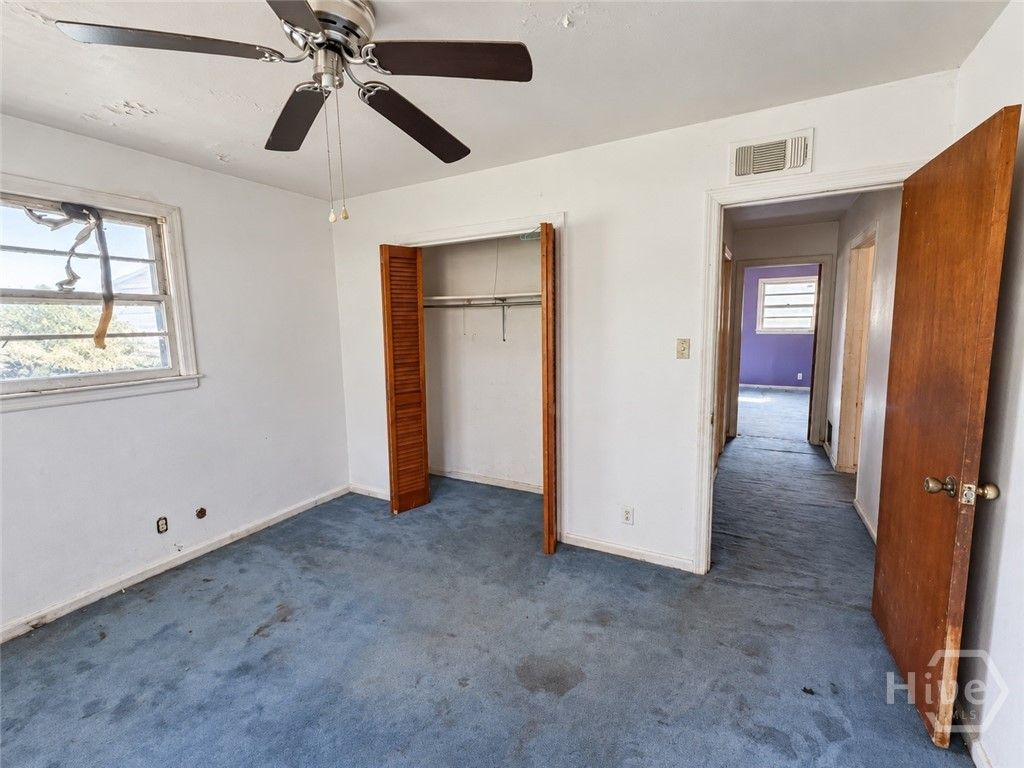 Image 13 of property listing at 513 Dyches Drive, Savannah, GA 31406