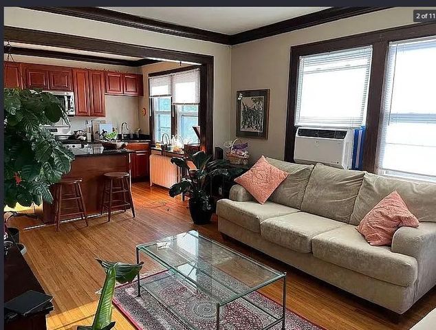 2500 Como Avenue SE, Minneapolis, MN 55414