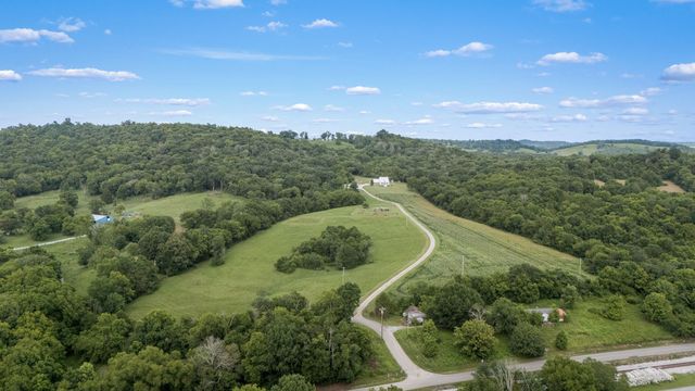 104 Hickerson Rd, Wartrace, TN 37183