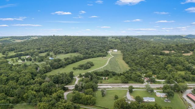 104 Hickerson Rd, Wartrace, TN 37183