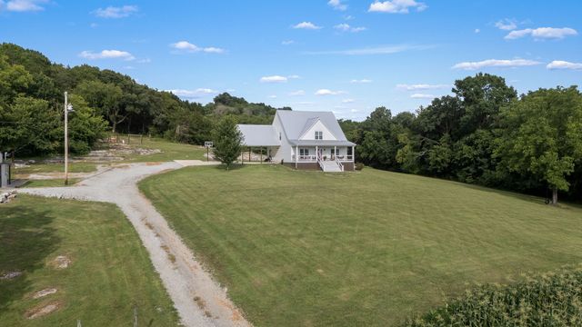104 Hickerson Rd, Wartrace, TN 37183