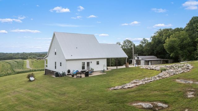 104 Hickerson Rd, Wartrace, TN 37183