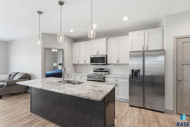 9622 W Broek Dr Drive, Sioux Falls, SD 57106