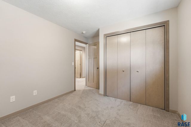 9622 W Broek Dr Drive, Sioux Falls, SD 57106