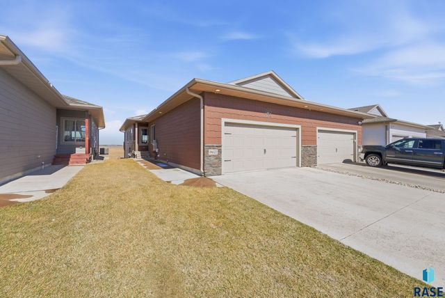 9622 W Broek Dr Drive, Sioux Falls, SD 57106