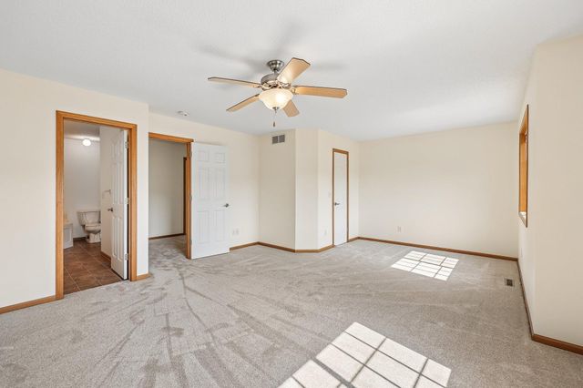 12135 63rd Street NE, Albertville, MN 55301