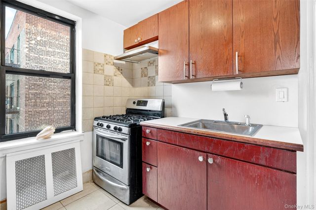 2244 Bronx Park E 5K, Bronx, NY 10467