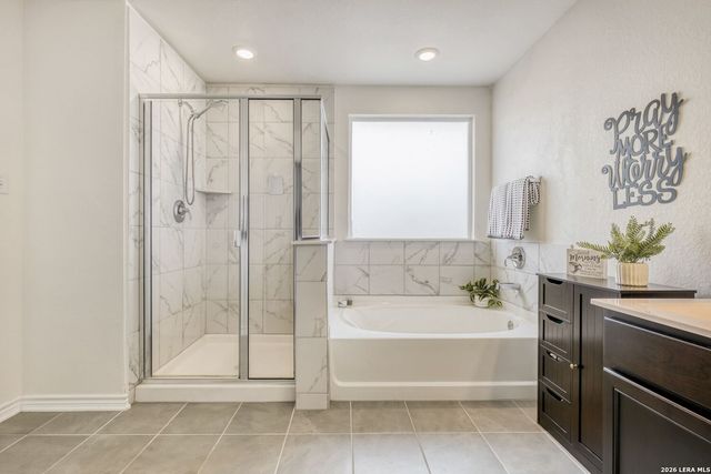 6519 Runaway Row, Converse, TX 78109