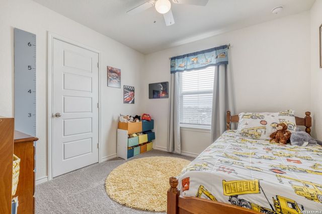 6519 Runaway Row, Converse, TX 78109