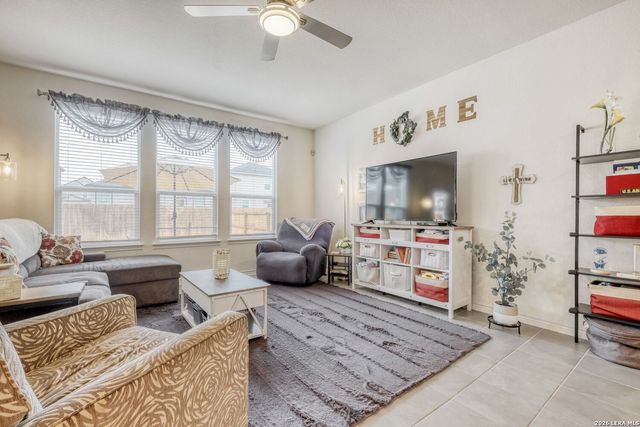 6519 Runaway Row, Converse, TX 78109