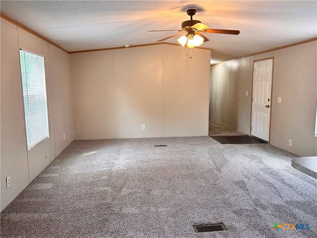 208 Picasso Drive, San Marcos, TX 78666
