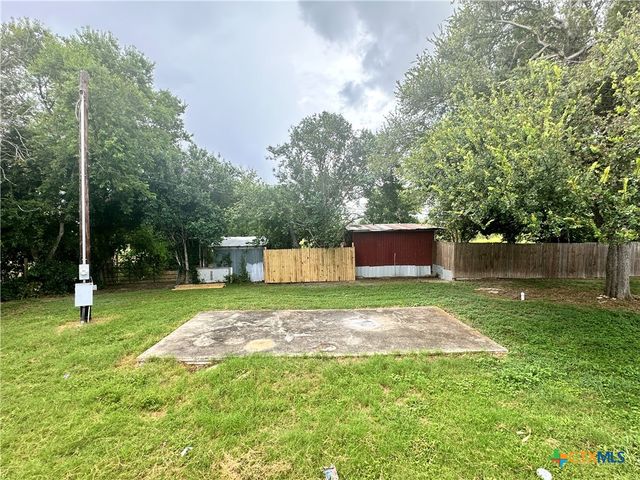 208 Picasso Drive, San Marcos, TX 78666