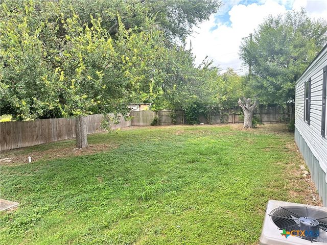 208 Picasso Drive, San Marcos, TX 78666