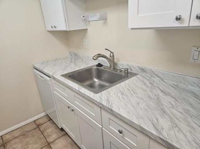 3455 COUNTRYSIDE BOULEVARD 33, Clearwater, FL 33761
