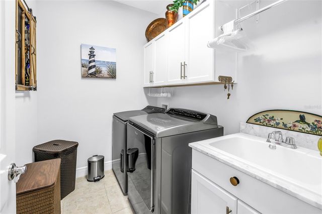 7604 REGISTRAR WAY, Sarasota, FL 34243