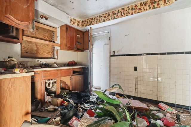 11091 Wilshire Drive, Detroit City, MI 48213