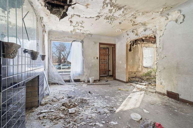 11091 Wilshire Drive, Detroit City, MI 48213