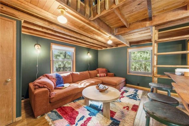 34 Manker Flats, Mt Baldy, CA 91759