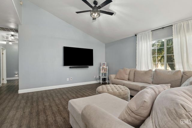 5208 San Lucas Drive, Bakersfield, CA 93307