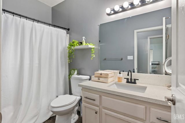 5208 San Lucas Drive, Bakersfield, CA 93307