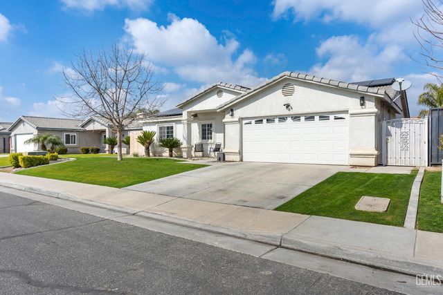 5208 San Lucas Drive, Bakersfield, CA 93307