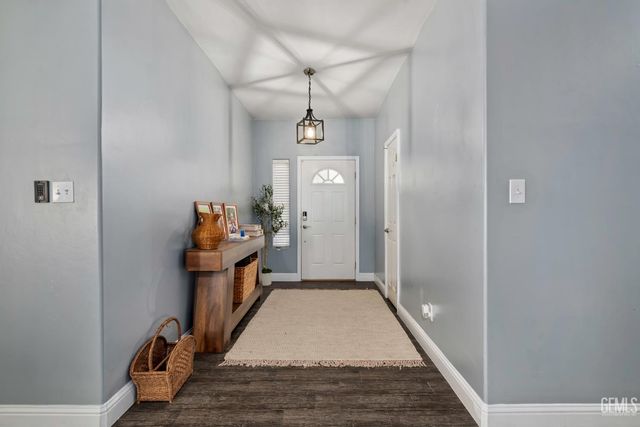 5208 San Lucas Drive, Bakersfield, CA 93307