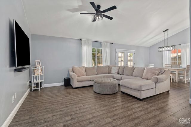 5208 San Lucas Drive, Bakersfield, CA 93307