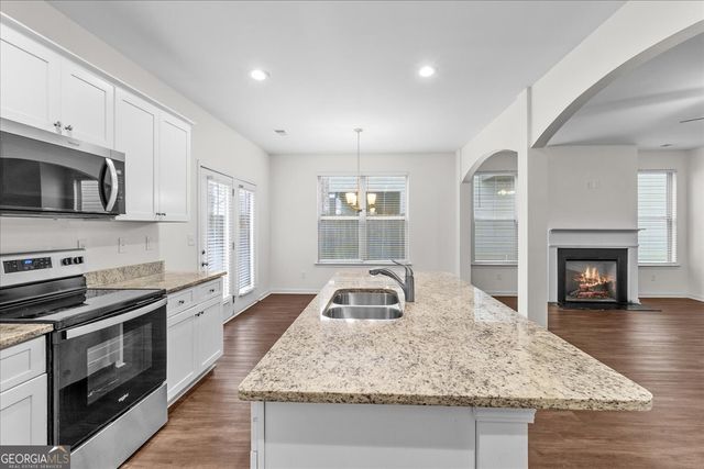 421 Lossie Lane, Mcdonough, GA 30253