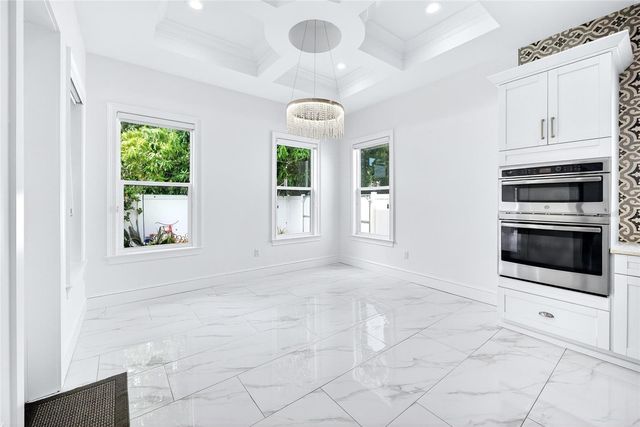 3013 W NORTH B STREET, Tampa, FL 33609
