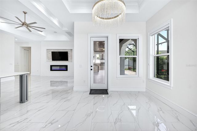 3013 W NORTH B STREET, Tampa, FL 33609
