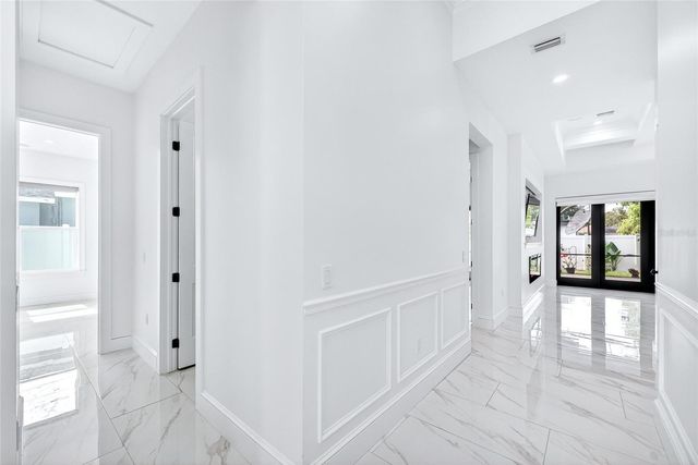 3013 W NORTH B STREET, Tampa, FL 33609