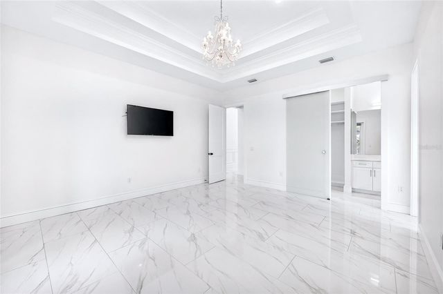 3013 W NORTH B STREET, Tampa, FL 33609