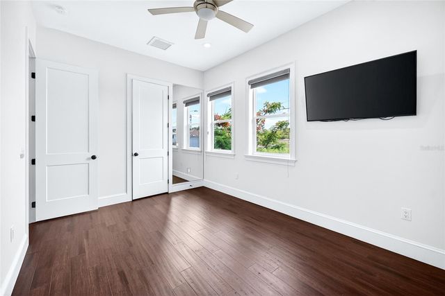 3013 W NORTH B STREET, Tampa, FL 33609