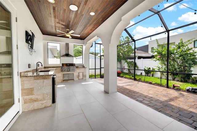 3013 W NORTH B STREET, Tampa, FL 33609